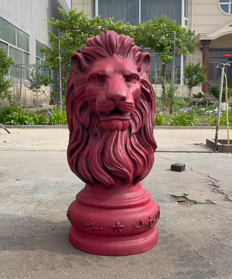 Male Lion Head