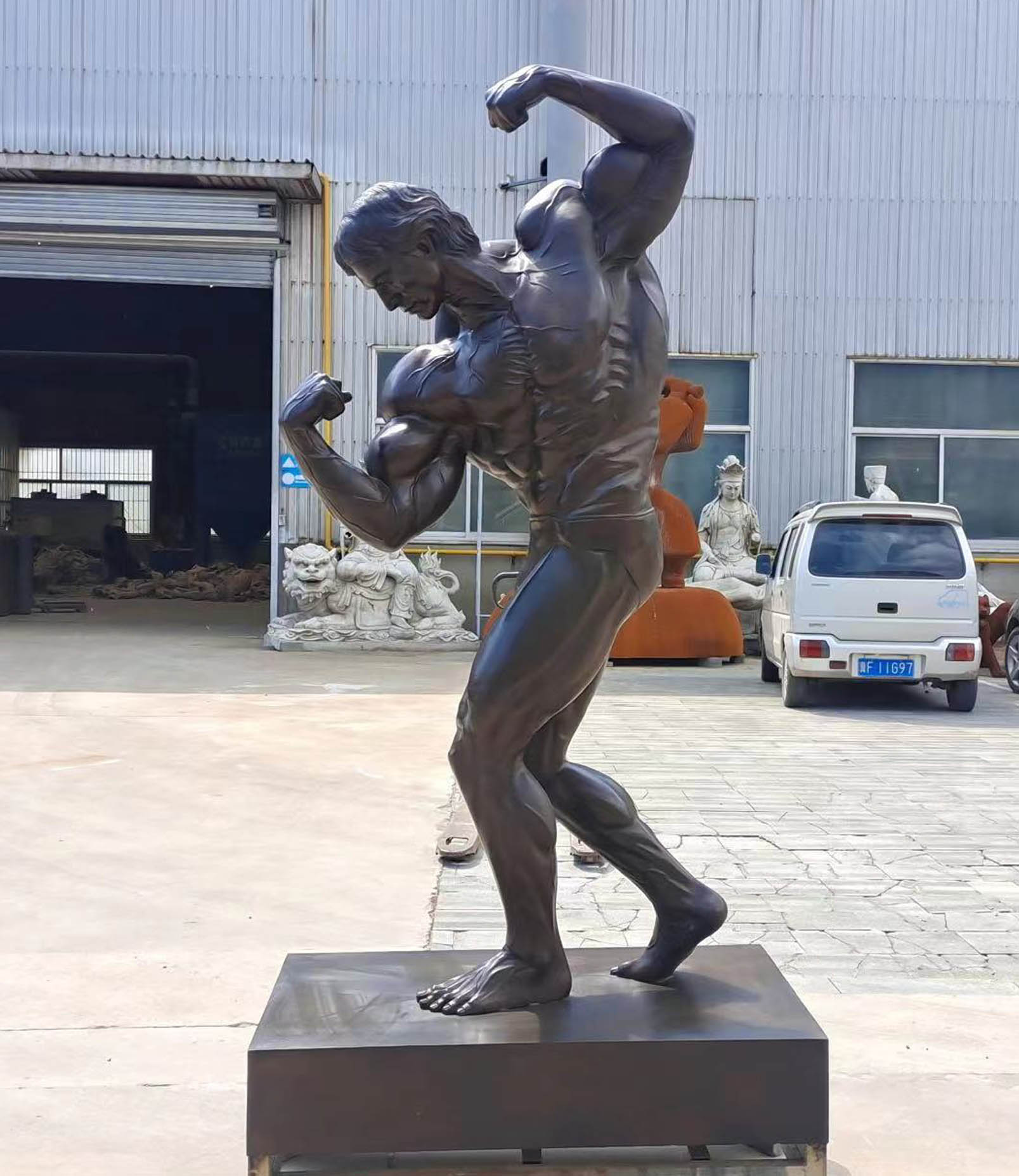 Bodybuilder Statue