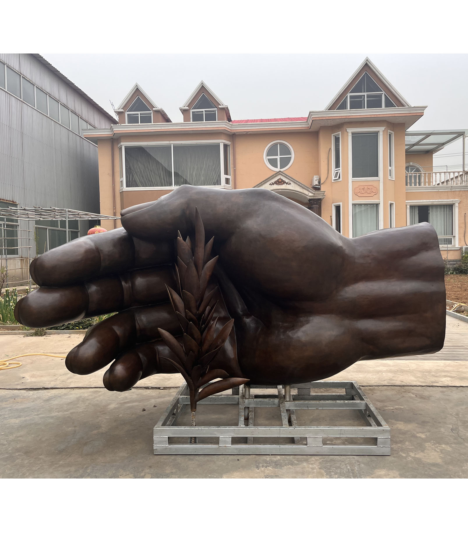 Big hand
